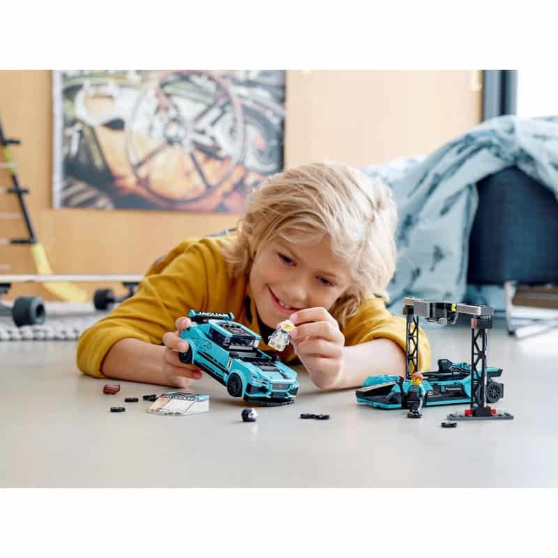 Lego Speed Champions: Formula E Panasonic Jaguar Racing GEN2 car & Jaguar I-PACE eTROPHY - Afbeelding 4