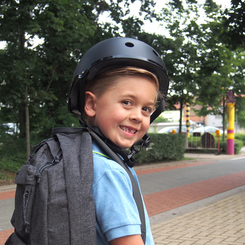Maxxus Kinderhelm Black (53-58cm) met LED-licht - Afbeelding 4