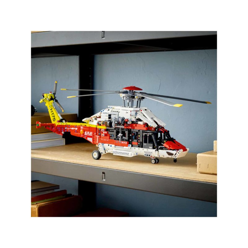 Lego Technic Airbus H175 Reddingshelikopter - Afbeelding 5