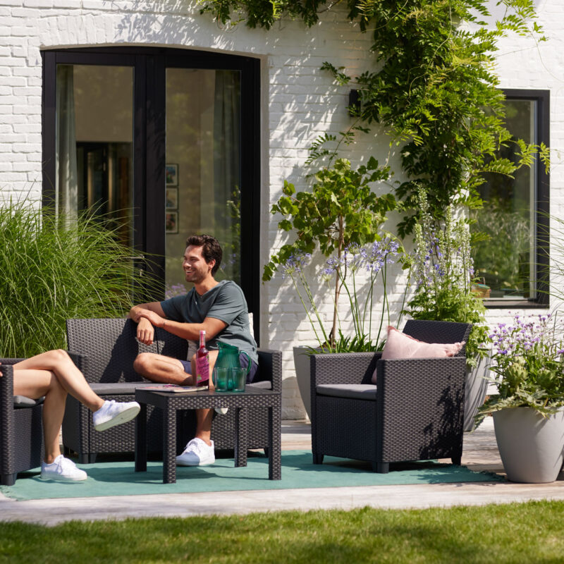 Claire salon 4 zitplaatsen met tafel